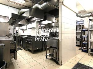 Pronájem restaurace, Praha - Kobylisy, Střelničná, 344 m2