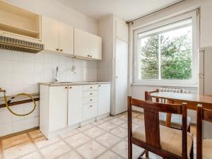 Prodej bytu 3+1, Praha - Čimice, Chvatěrubská, 71 m2
