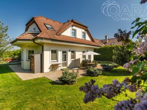 Prodej rodinného domu, Horoměřice, Edvarda Beneše, 169 m2