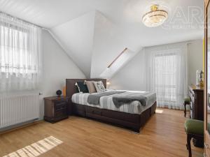 Prodej rodinného domu, Horoměřice, Edvarda Beneše, 169 m2