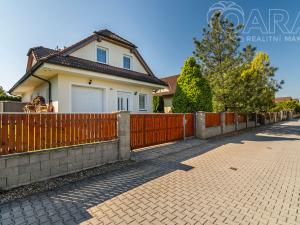 Prodej rodinného domu, Horoměřice, Edvarda Beneše, 169 m2
