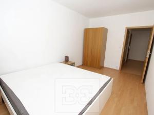 Prodej bytu 3+kk, Praha - Řepy, Skuteckého, 76 m2
