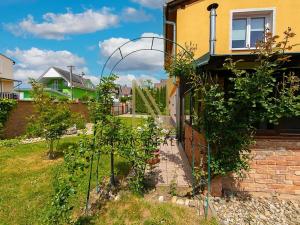 Prodej rodinného domu, Úherce, Na Vršku, 206 m2