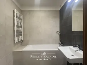 Pronájem bytu 2+kk, Pardubice, Pod Vinicí, 57 m2