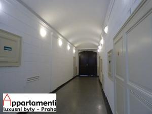 Pronájem bytu 3+kk, Praha - Nové Město, Truhlářská, 63 m2