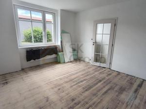 Prodej bytu 1+1, Karlovy Vary - Rybáře, Nad Dvorem, 40 m2