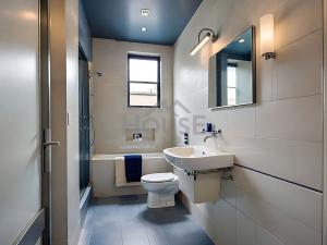 Prodej rodinného domu, Praha - Dejvice, 204 m2