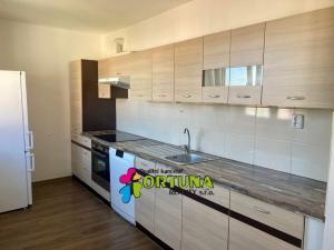 Pronájem bytu 3+1, České Budějovice, Skuherského, 90 m2