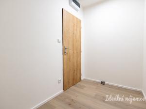 Pronájem bytu 1+1, Praha - Černý Most, Trytova, 38 m2