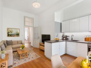 Pronájem bytu 3+kk, Praha - Smíchov, Kořenského, 80 m2