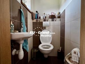 Prodej rodinného domu, Chřibská, 320 m2