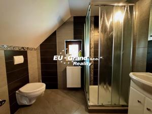 Prodej rodinného domu, Chřibská, 320 m2