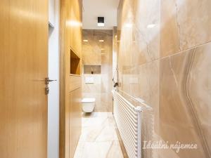 Pronájem bytu 2+kk, Praha - Michle, U plynárny, 58 m2