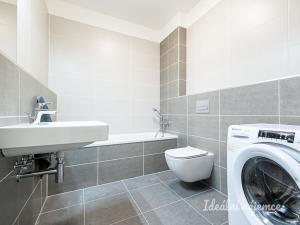 Pronájem bytu 2+kk, Praha - Vysočany, Čakovická, 43 m2