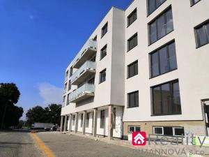 Prodej bytu 2+kk, Pohořelice, Znojemská, 66 m2