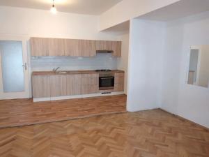 Pronájem bytu 2+1, Praha - Staré Město, Celetná, 90 m2