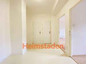 Pronájem bytu 1+1, Ostrava - Poruba, Hlavní třída, 37 m2