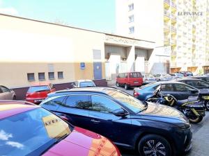 Prodej obchodního prostoru, Kralupy nad Vltavou, sídl. Hůrka, 238 m2