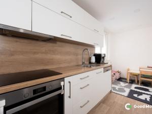 Prodej bytu 3+1, Zlín - Louky, 80 m2