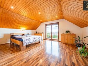 Prodej rodinného domu, Úvaly, 214 m2