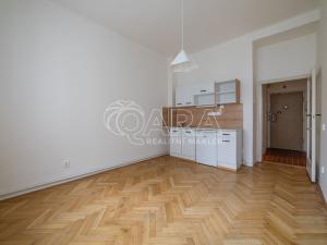 Prodej bytu 1+kk, Praha - Strašnice, Starostrašnická, 23 m2