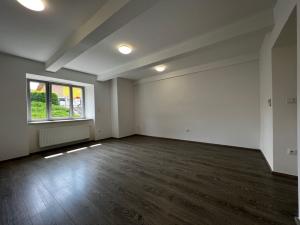 Pronájem bytu 1+1, Praha - Vršovice, Omská, 39 m2