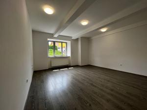 Pronájem bytu 1+1, Praha - Vršovice, Omská, 39 m2