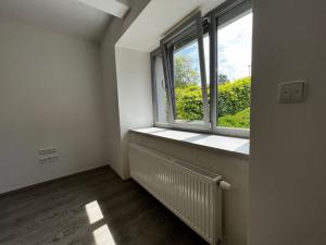 Pronájem bytu 1+1, Praha - Vršovice, Omská, 39 m2