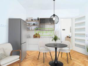 Pronájem bytu 1+kk, Praha - Žižkov, Sudoměřská, 35 m2