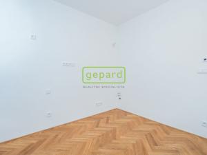 Pronájem bytu 1+kk, Praha - Žižkov, Sudoměřská, 35 m2