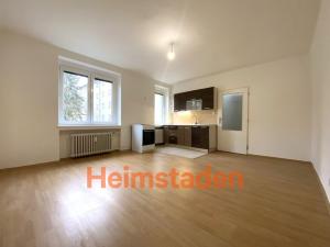 Pronájem bytu 1+kk, Karviná - Nové Město, Brožíkova, 28 m2