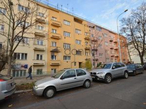 Pronájem bytu 1+1, Praha - Žižkov, Biskupcova, 55 m2