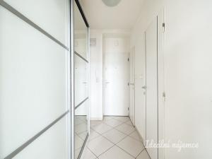 Pronájem bytu 2+kk, Praha - Vokovice, Kladenská, 55 m2