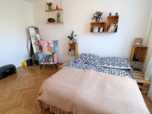 Pronájem bytu 1+1, Praha - Hostivař, Bělinského, 38 m2