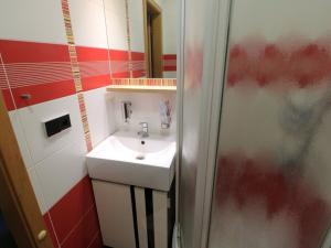 Pronájem bytu 1+1, Praha - Hostivař, Bělinského, 38 m2