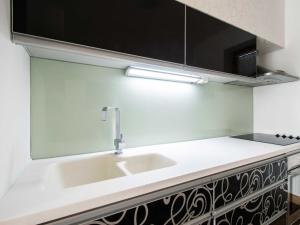 Pronájem bytu 2+kk, Jesenice, V Lázních, 40 m2