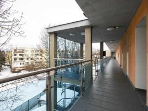 Pronájem bytu 2+kk, Jesenice, V Lázních, 40 m2