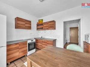 Prodej bytu 3+1, Pardubice - Cihelna, Kunětická, 71 m2