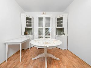 Pronájem bytu 3+1, Praha - Bohnice, Dolákova, 64 m2