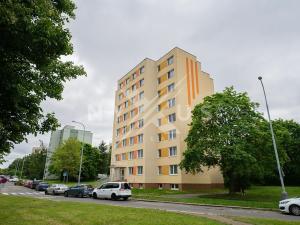 Pronájem bytu 3+1, Praha - Bohnice, Dolákova, 64 m2