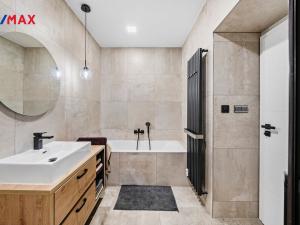 Prodej bytu 3+kk, Hradec Králové, Resslova, 82 m2