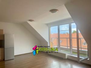 Pronájem bytu 2+kk, České Budějovice, B. Smetany, 56 m2