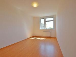 Pronájem bytu 2+kk, Praha - Řepy, Skuteckého, 57 m2