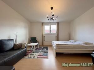 Pronájem bytu 3+kk, Praha - Staré Město, Staroměstské náměstí, 80 m2