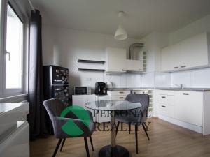 Pronájem bytu 1+kk, Praha - Stodůlky, Na Výrovně, 37 m2