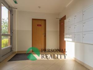 Pronájem bytu 1+kk, Praha - Stodůlky, Na Výrovně, 37 m2