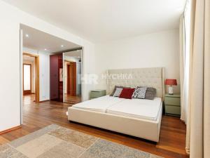 Pronájem bytu 3+kk, Praha - Vinohrady, Korunní, 159 m2