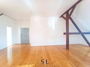 Pronájem atypického bytu, Liberec, Klostermannova, 75 m2