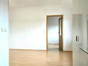 Pronájem bytu 2+kk, Dobřichovice, Za Parkem, 35 m2