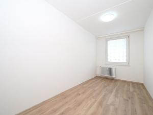 Prodej bytu 3+1, Praha - Modřany, Botevova, 74 m2